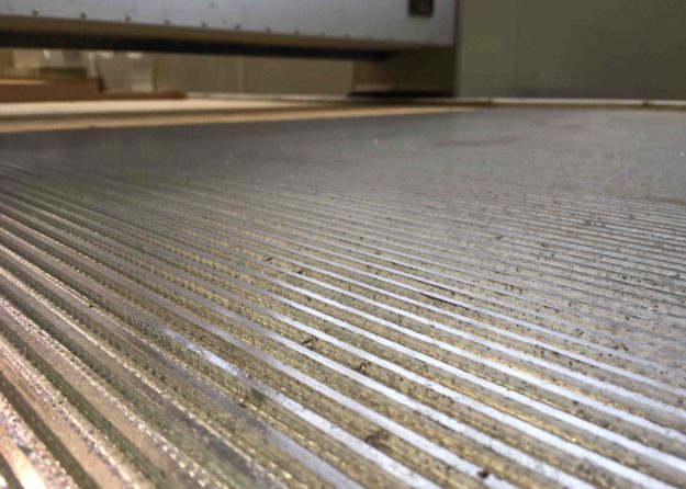 jules-dock-shaping_cnc_frezen_aluminium_antislipplaat