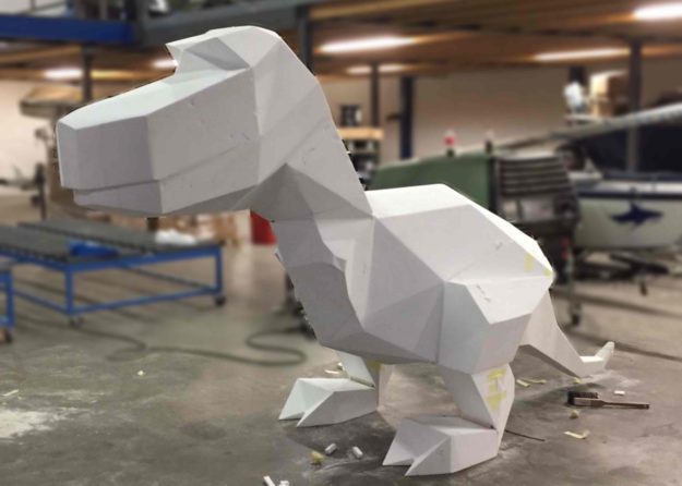 jules-dock-shaping_cnc_frezen_eps_piepschuim_decorbouw_model_dinosaurus
