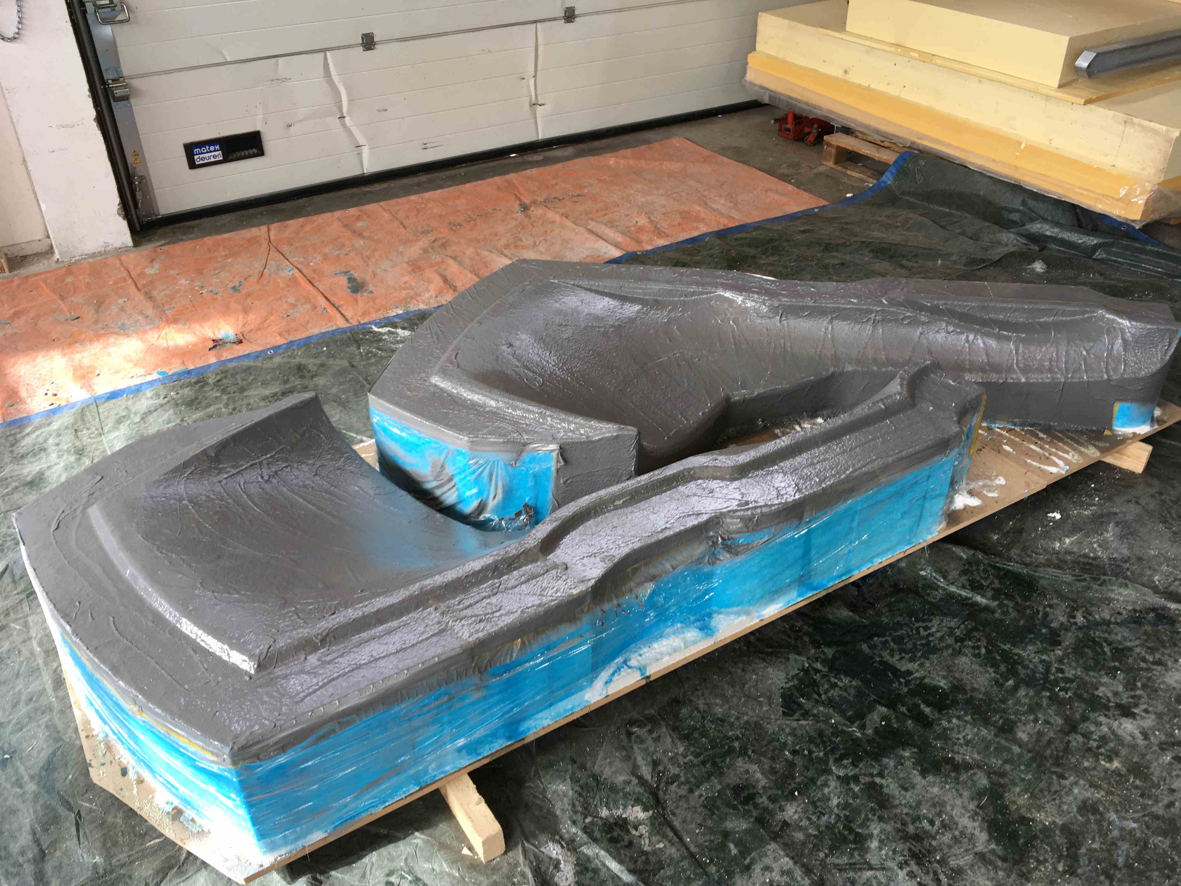 jules-dock-shaping_cnc_frezen_eps_mallenbouw_automotive_ligfiets