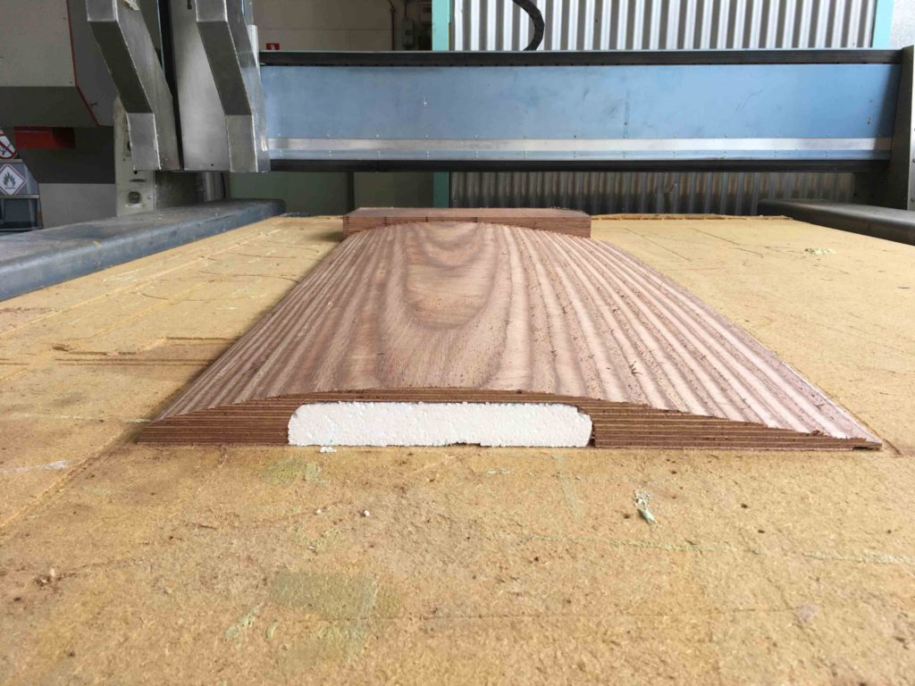 jules-dock-shaping_cnc_frezen_multiplex_kielvin_zeiljacht_jachtbouw